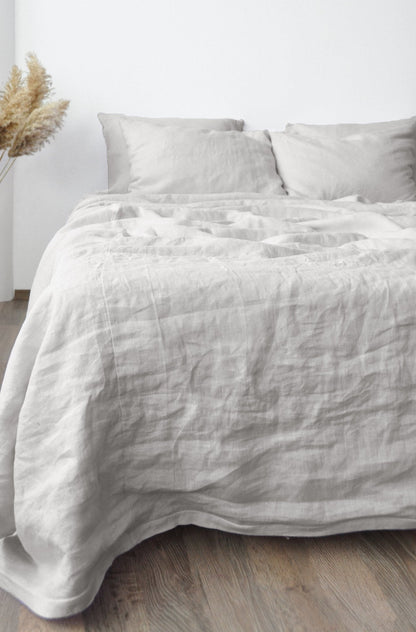 Light gray sheet set